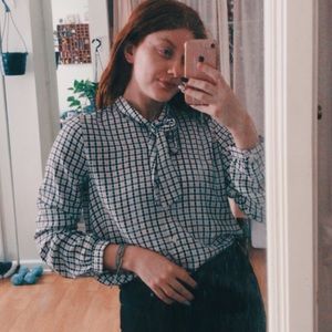 pink/black blouse 🌸